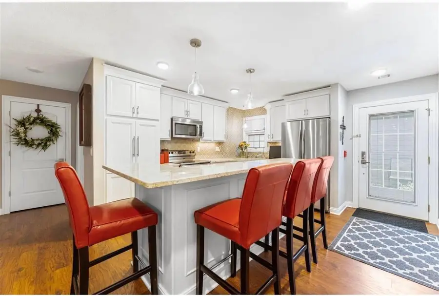 5383 Mariners Cove Drive #405, Madison, WI 53704 - #3