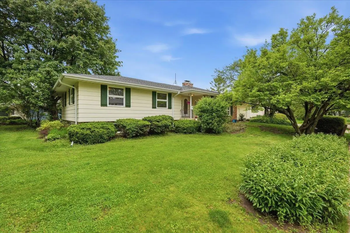 5302 Comanche Way, Madison, WI 53704 - #1