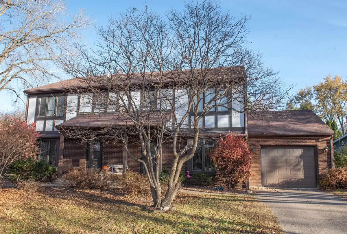 5318-5320 Manitowoc Parkway, Madison, WI 53705 - #1