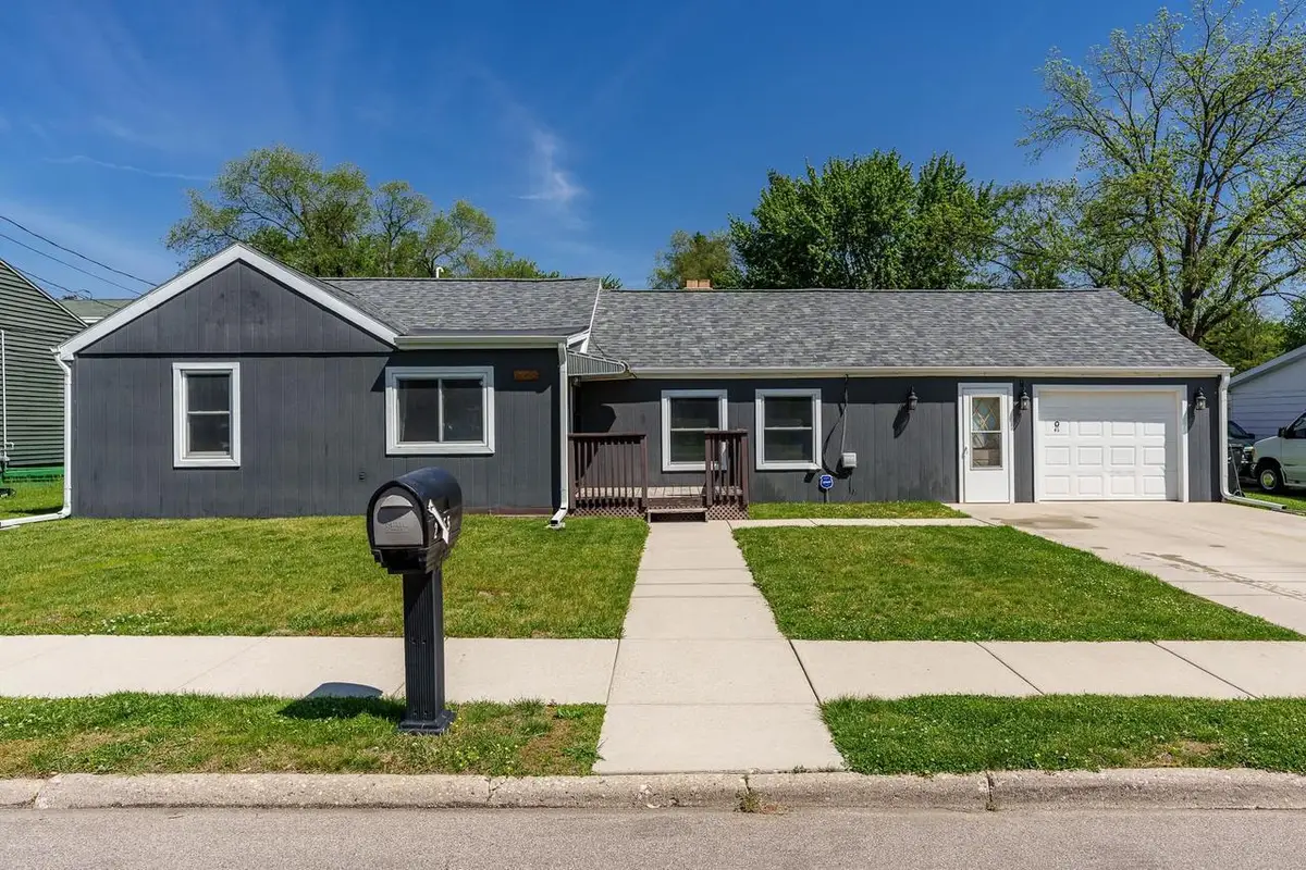 2055 Lenox Avenue, Beloit, WI 53511 - #1