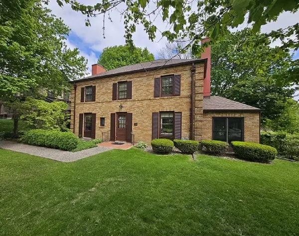 185 Bayley Avenue, Platteville, WI 53818