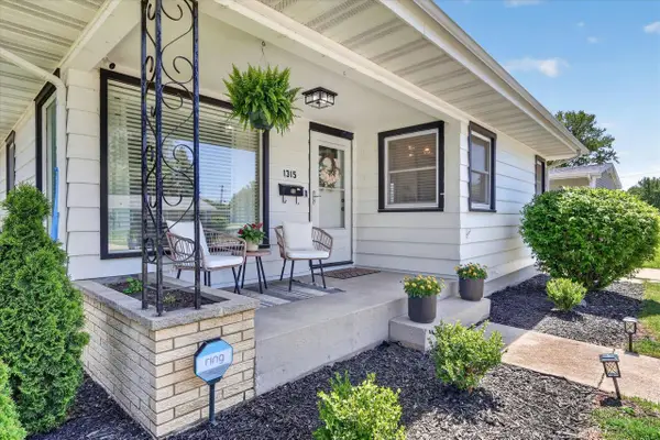 1315 Pearl Street, Janesville, WI 53546