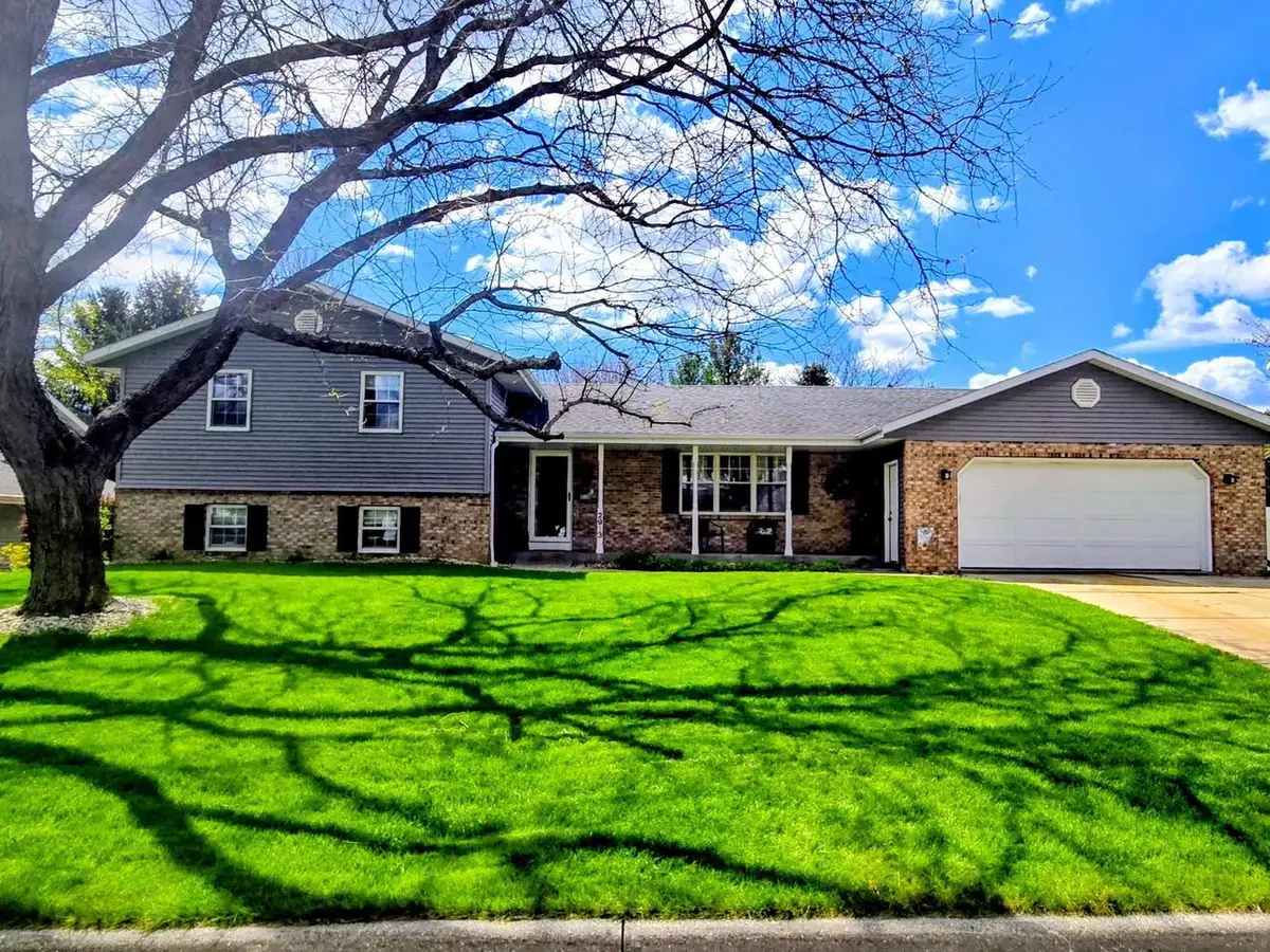 2913 Dartmouth Drive, Janesville, WI 53548 - #1