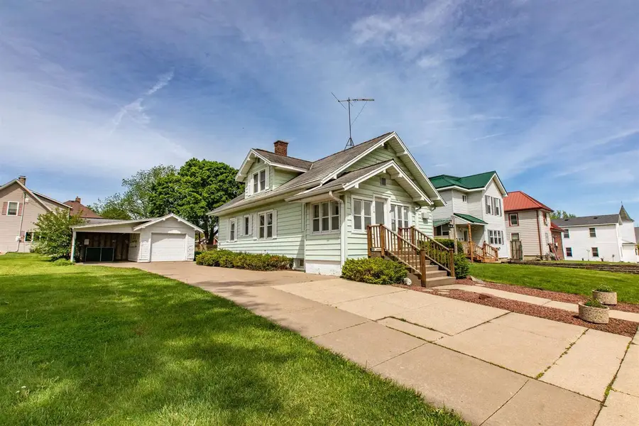 314 S Iowa Street, Dodgeville, WI 53533 - #2