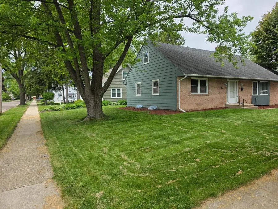 52 S Randall Avenue, Janesville, WI 53545 - #2