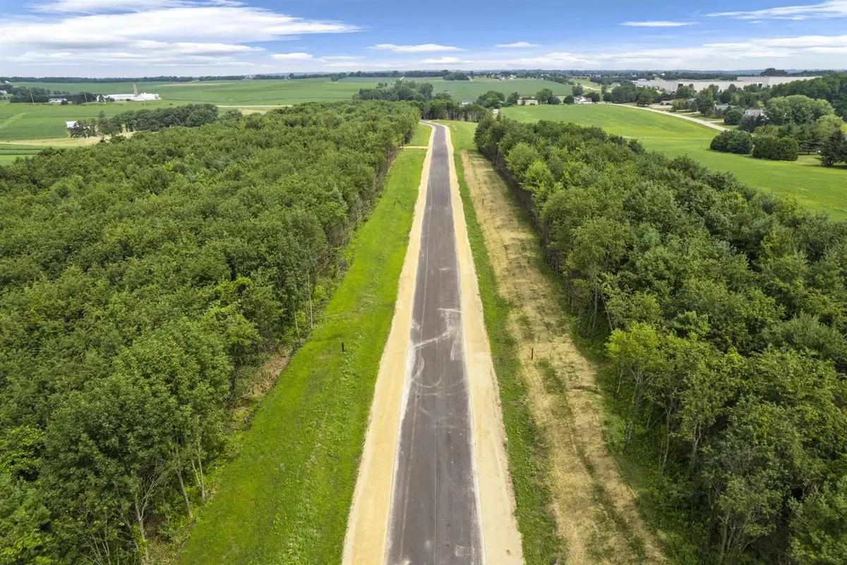 L1 Jay Drive, Dodgeville, WI 53533 - #1