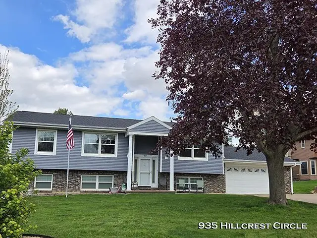 935 Hillcrest Circle, Platteville, WI 53818 - #1