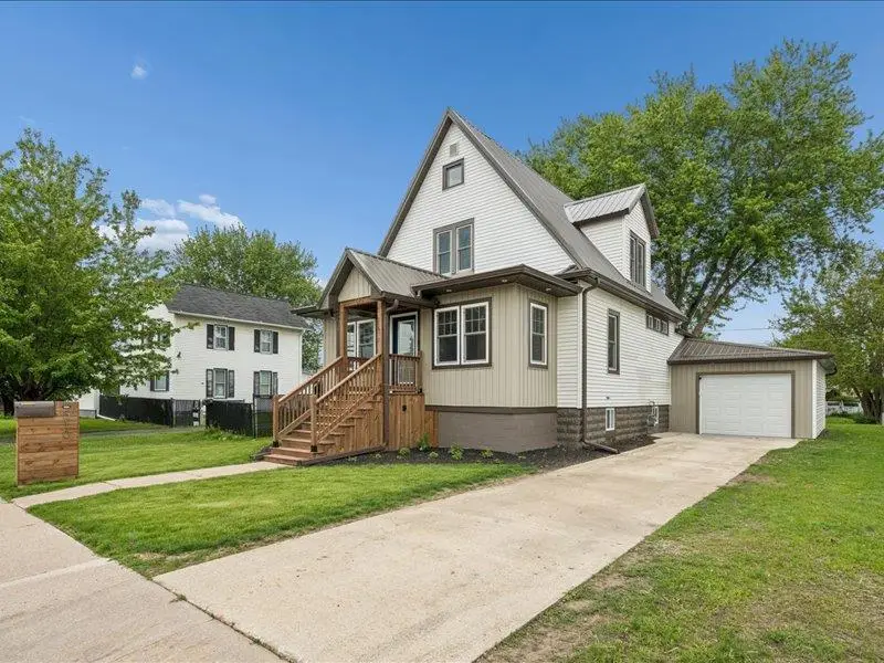 510 S Main Street, Cuba City, WI 53807 - #3