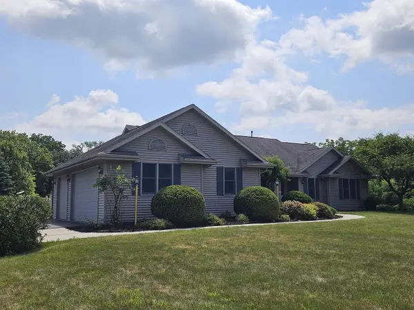 5614 N Vista Lane, Janesville, WI 53548