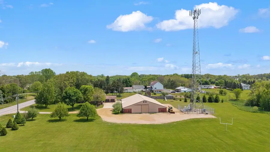 W8287 County Road P, Pardeeville, WI 53954 - #2