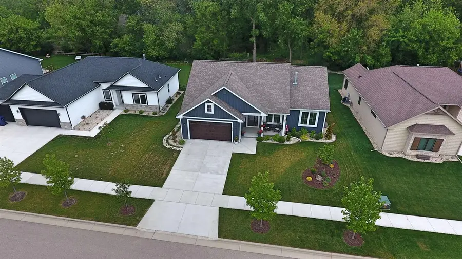 3920 Tanglewood Place, Janesville, WI 53546 - #2