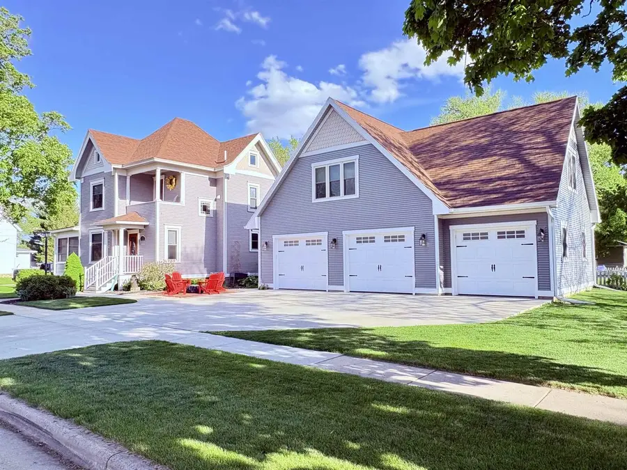 104 W Church Street, Belleville, WI 53508 - #2