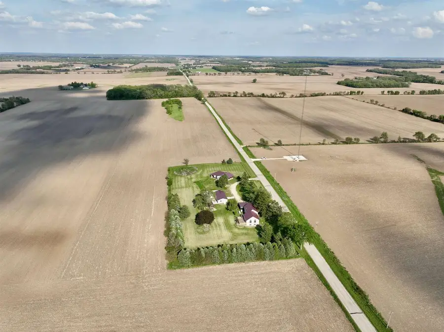 7919 E Six Corners Road, Milton, WI 53563 - #2