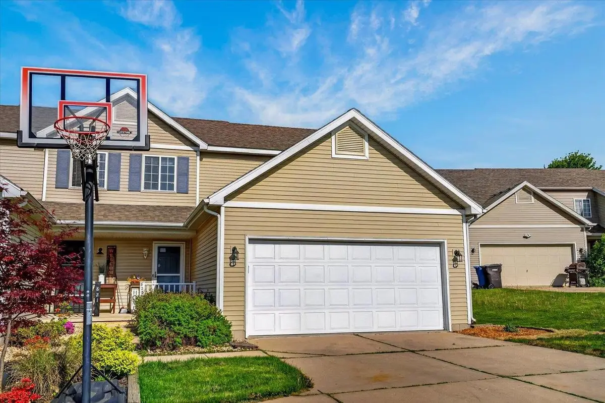 823 Vista Ridge Drive, Mount Horeb, WI 53572 - #1