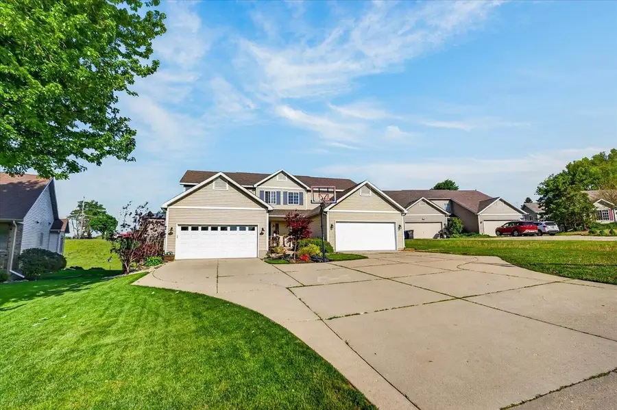 823 Vista Ridge Drive, Mount Horeb, WI 53572 - #2