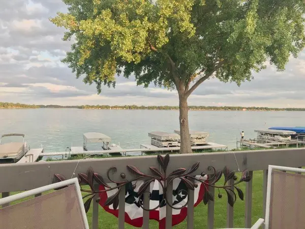 W10695 Blackhawk Trail #457, Fox Lake, WI 53933