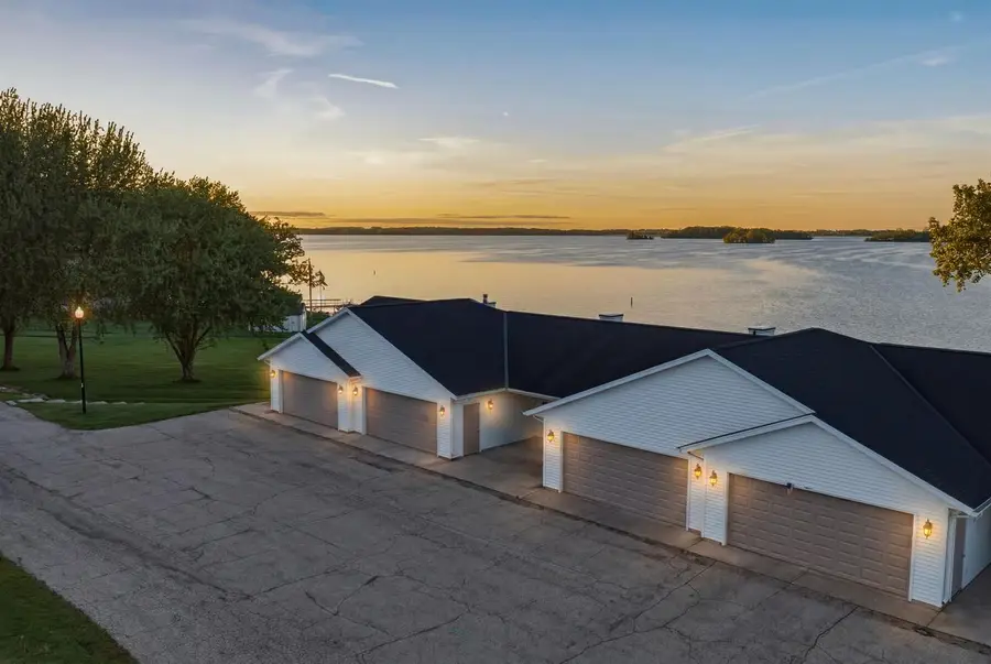 W10695 Blackhawk Trail #457, Fox Lake, WI 53933 - #3