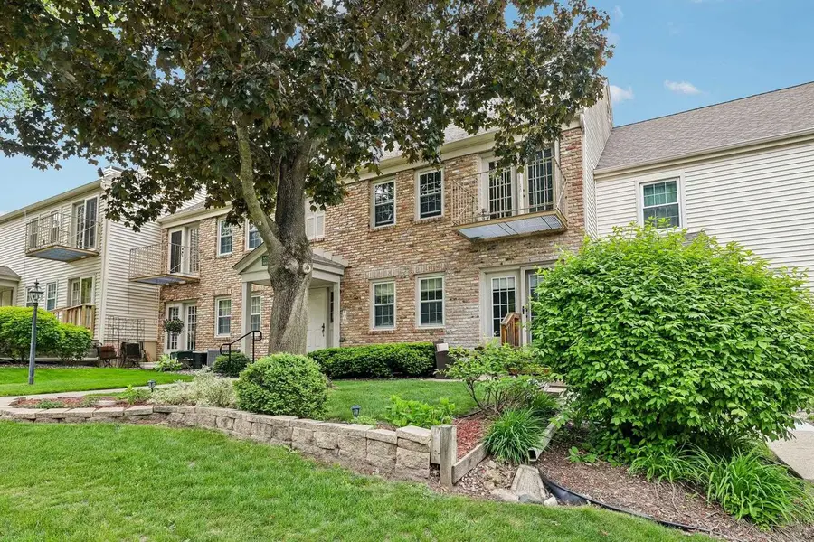 6808 Old Sauk Court, Madison, WI 53717 - #3