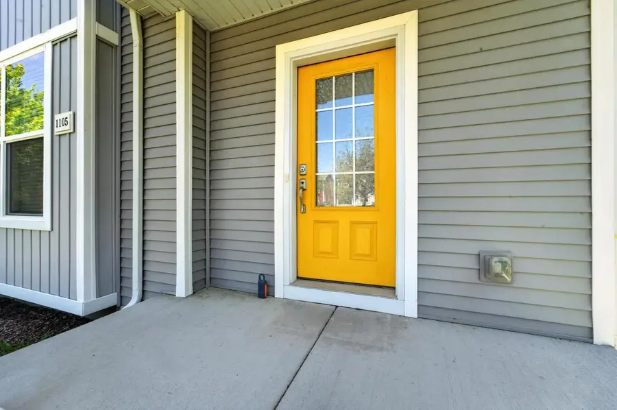 1105 Okeeffe Avenue, Sun Prairie, WI 53590 - #2