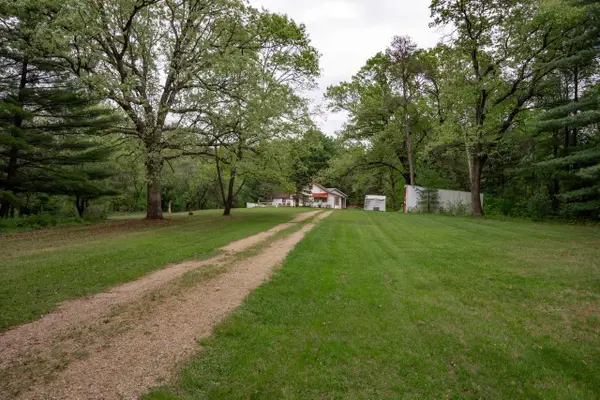 N6866 16th Avenue, New Lisbon, WI 53950
