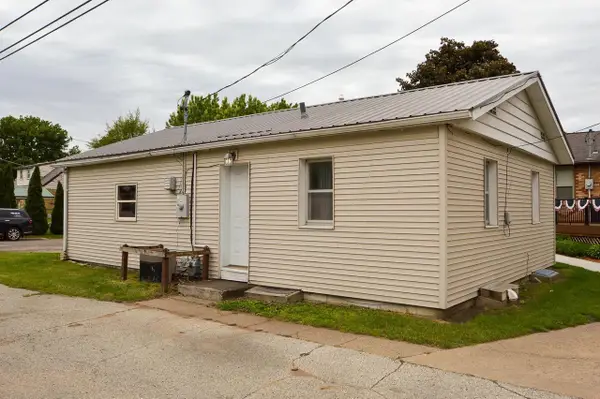 109 W Pine Street, Prairie Du Chien, WI 53821