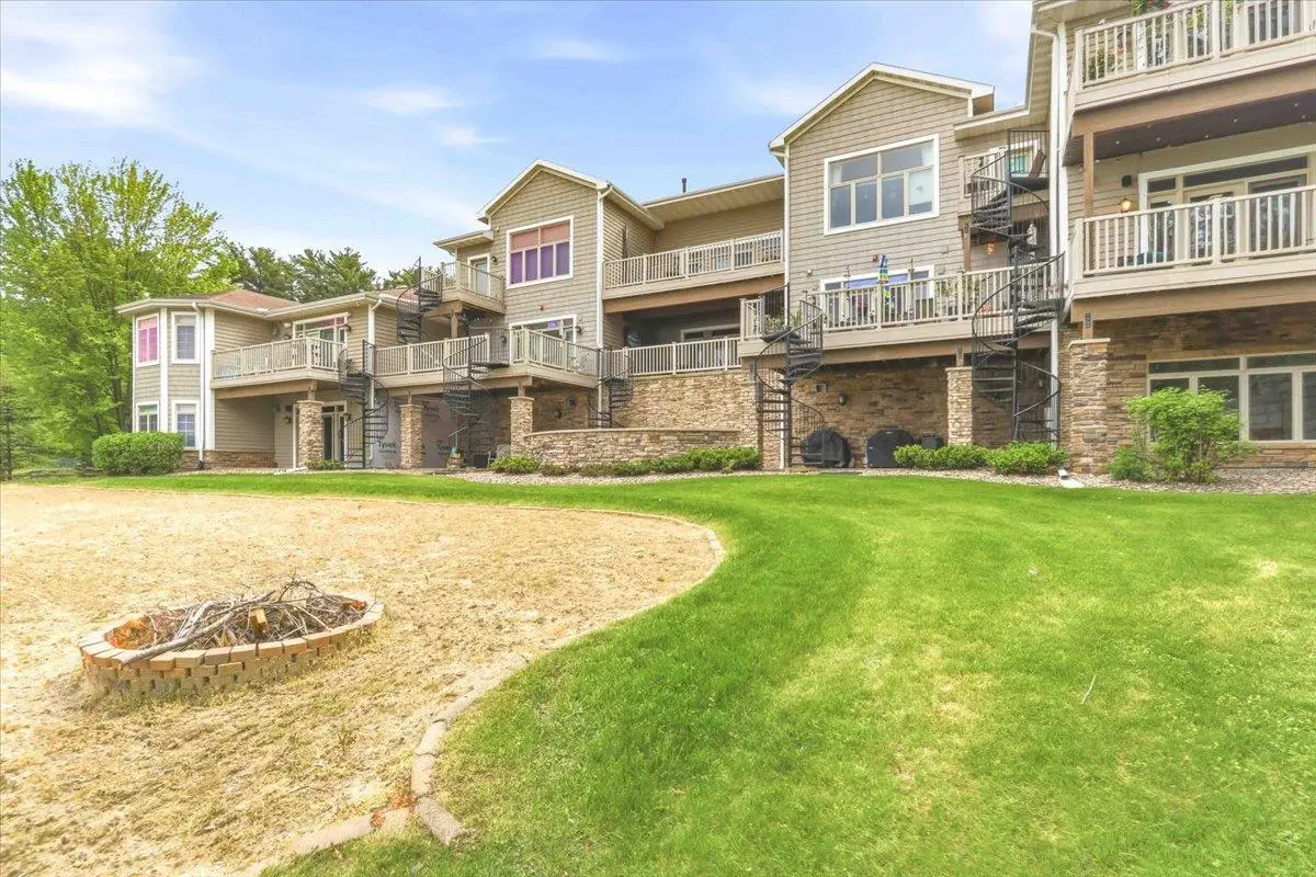 715 Canyon Road #4, Wisconsin Dells, WI 53965 - #1