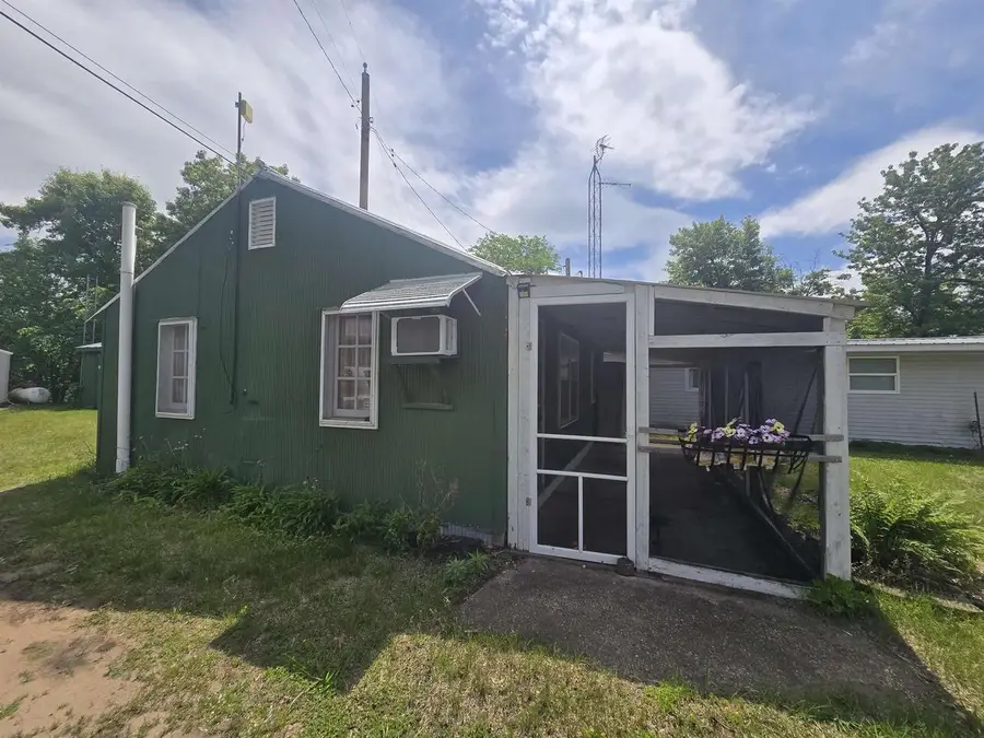 10606 Pine Lane, Bloomington, WI 53804 - #3