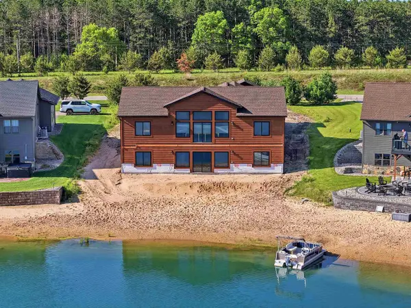 W5772 Island View Drive, New Lisbon, WI 53950