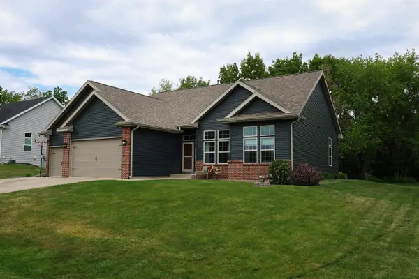 1013 E Superior Drive, Edgerton, WI 53534