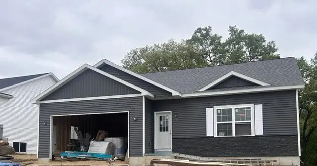 636 Lake View Avenue, Merrimac, WI 53561 - #1