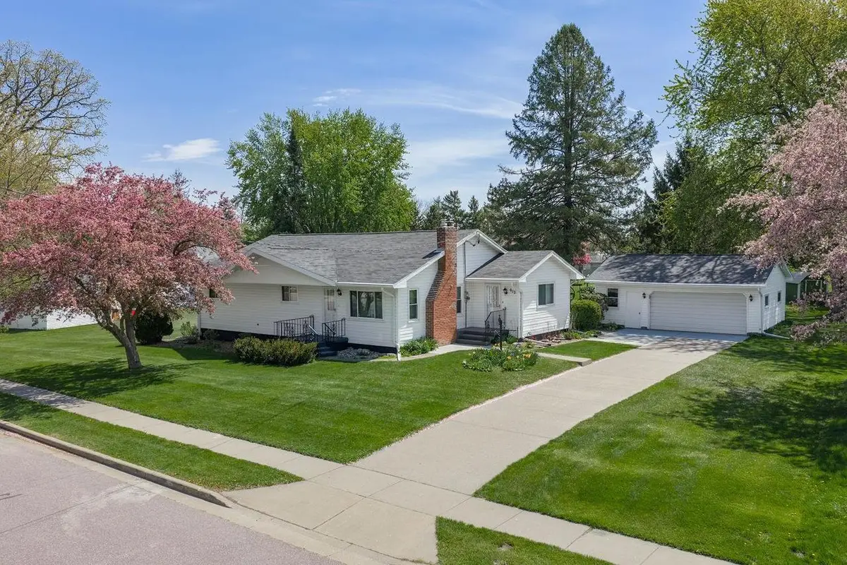612 Grove Street, Mauston, WI 53948 - #1
