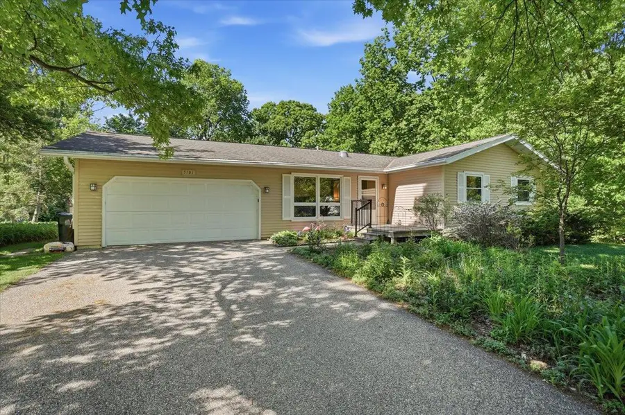 5101 Retana Drive, Madison, WI 53714 - #2