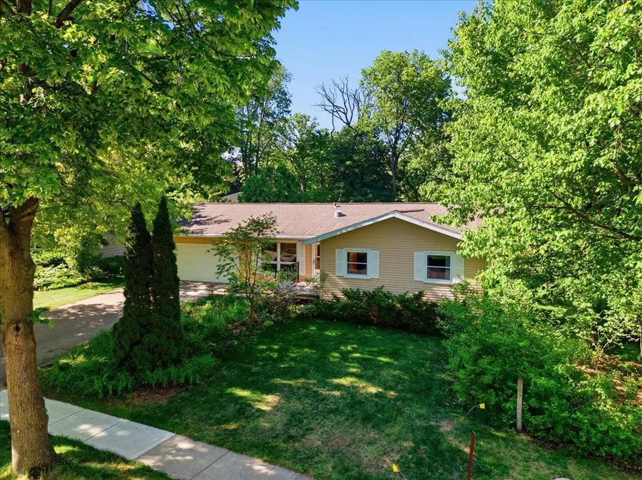 5101 Retana Drive, Madison, WI 53714 - #3