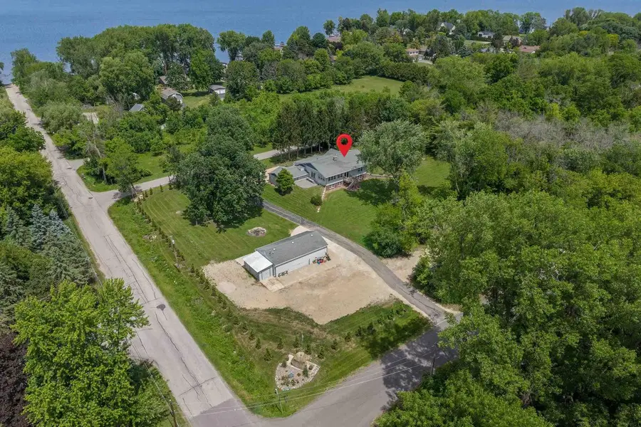 5086 Valley Heights Road, Oshkosh, WI 54904 - #3