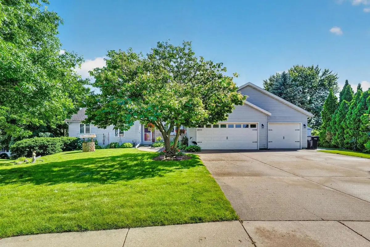 170 Saratoga Circle, Oregon, WI 53575 - #1