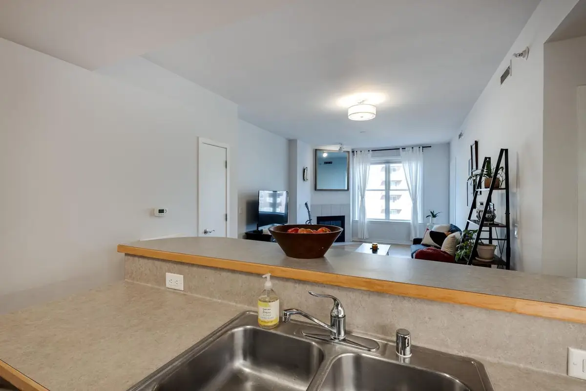 360 W Washington Avenue #712, Madison, WI 53703 - #1