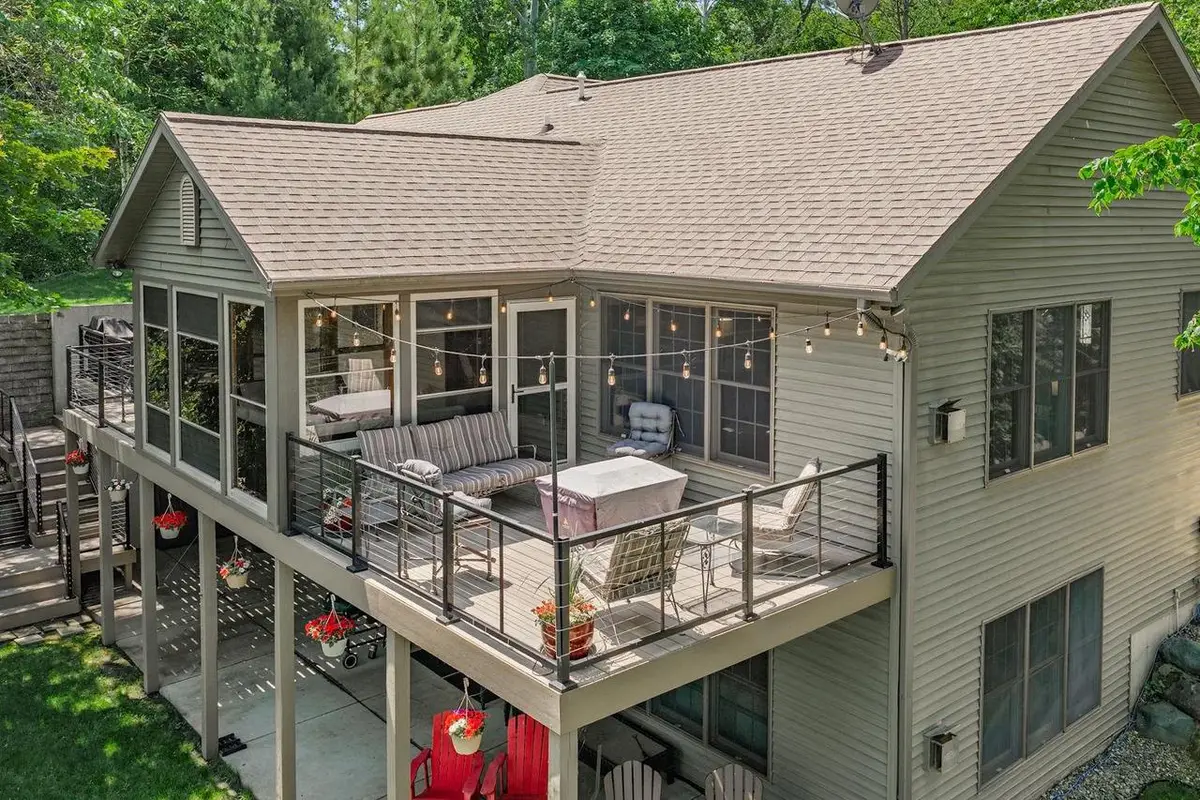 S9194 Dam Heights Road, Prairie Du Sac, WI 53578 - #1