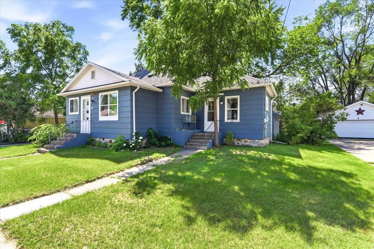 330 S fair Street, Wautoma, WI 54982 - #1