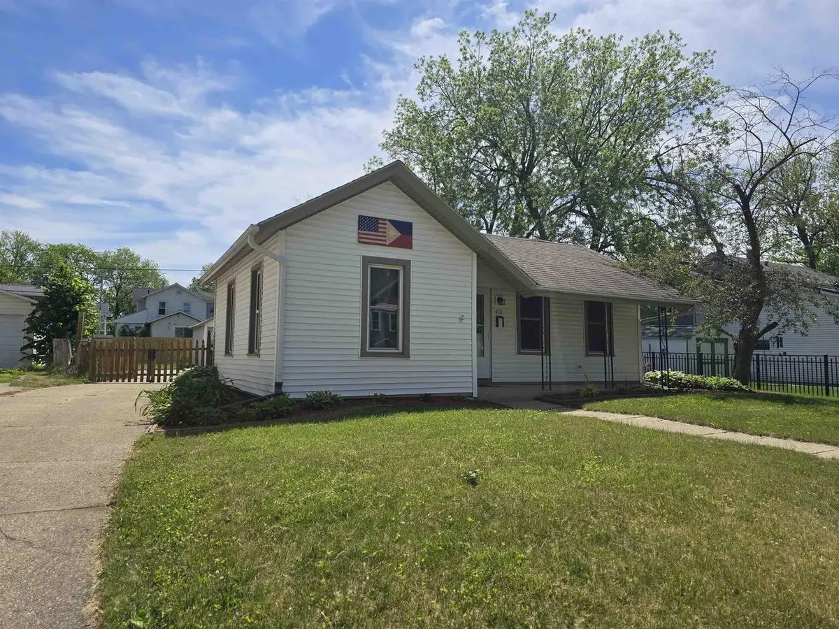 412 N Chatham Street, Janesville, WI 53548 - #1