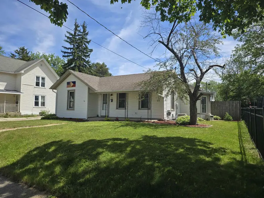 412 N Chatham Street, Janesville, WI 53548 - #2