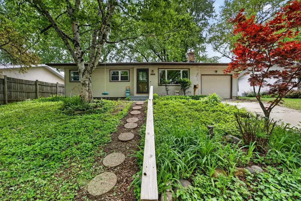 1121 Debra Lane, Madison, WI 53704 - #1