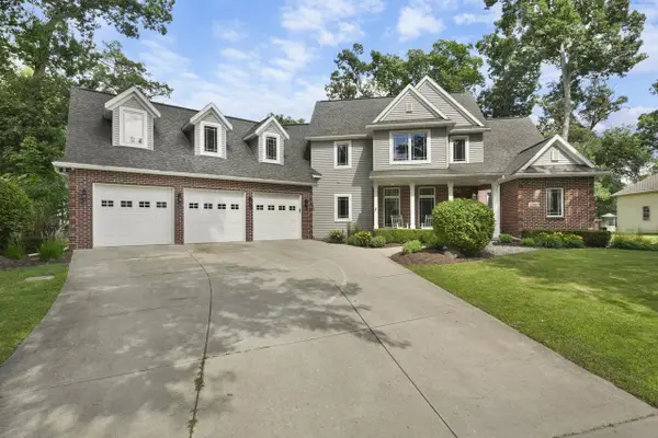 5960 Oak Hollow Drive, Mcfarland, WI 53558