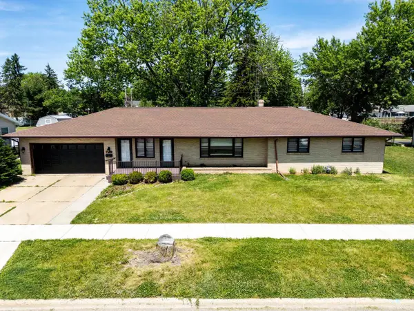 2020 Bond Place, Janesville, WI 53548