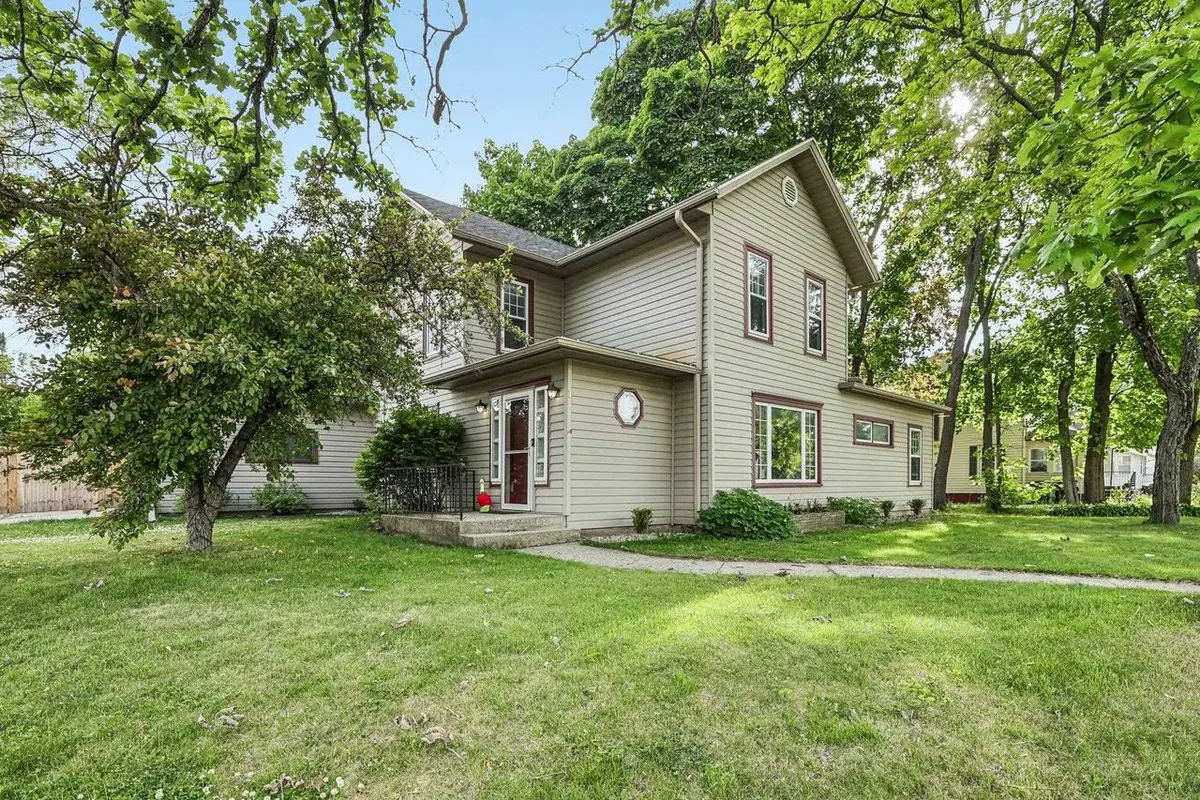 1 W Madison Avenue, Milton, WI 53563 - #1