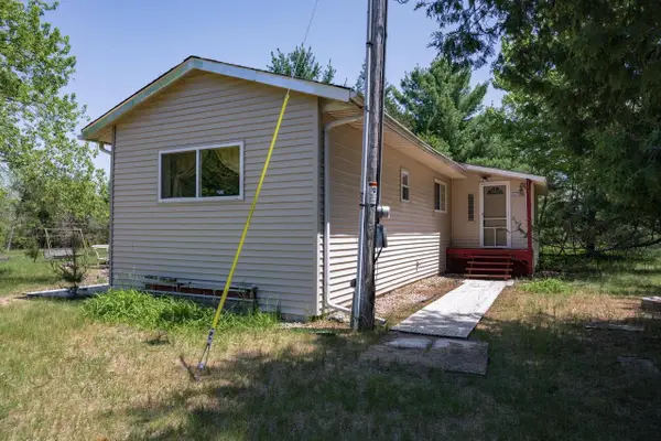 1084 Edgewood Drive, Adams, WI 53910