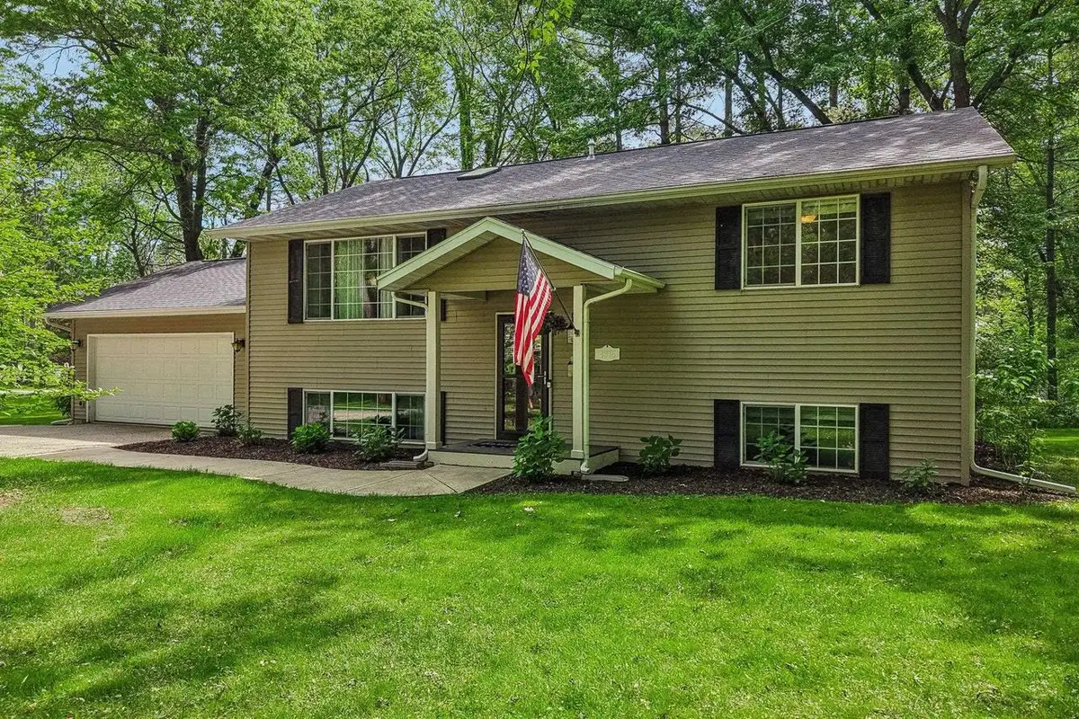 N4375 Poplar Avenue, Cambridge, WI 53523 - #1