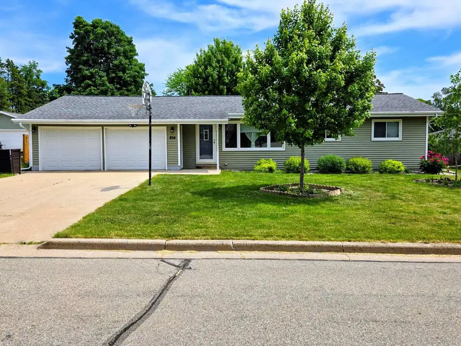659 Hamburg Street, Ripon, WI 54971 - #2