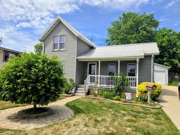 288 Riverside Street, Janesville, WI 53548