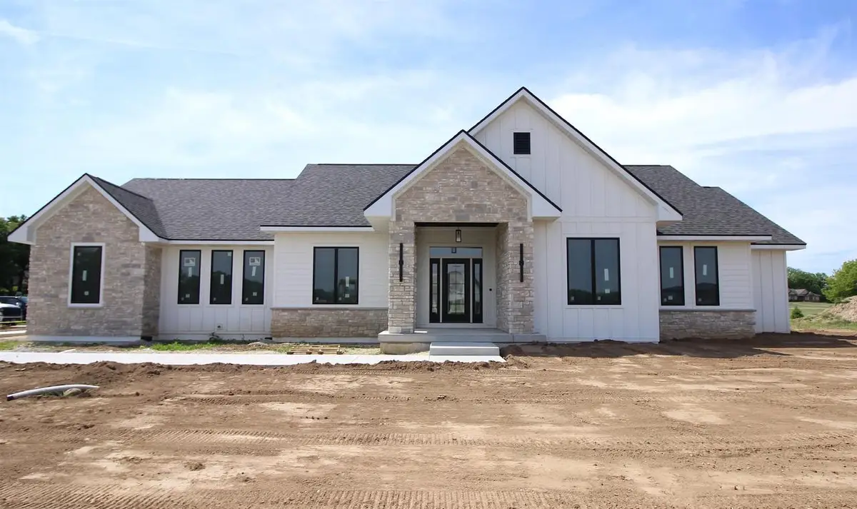 5143 N Brownwood Drive, Janesville, WI 53545 - #1