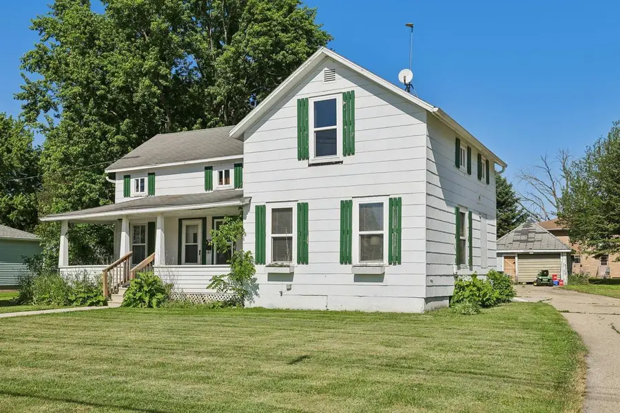 1027 Farnham STREET, Columbus, WI 53925 - #3